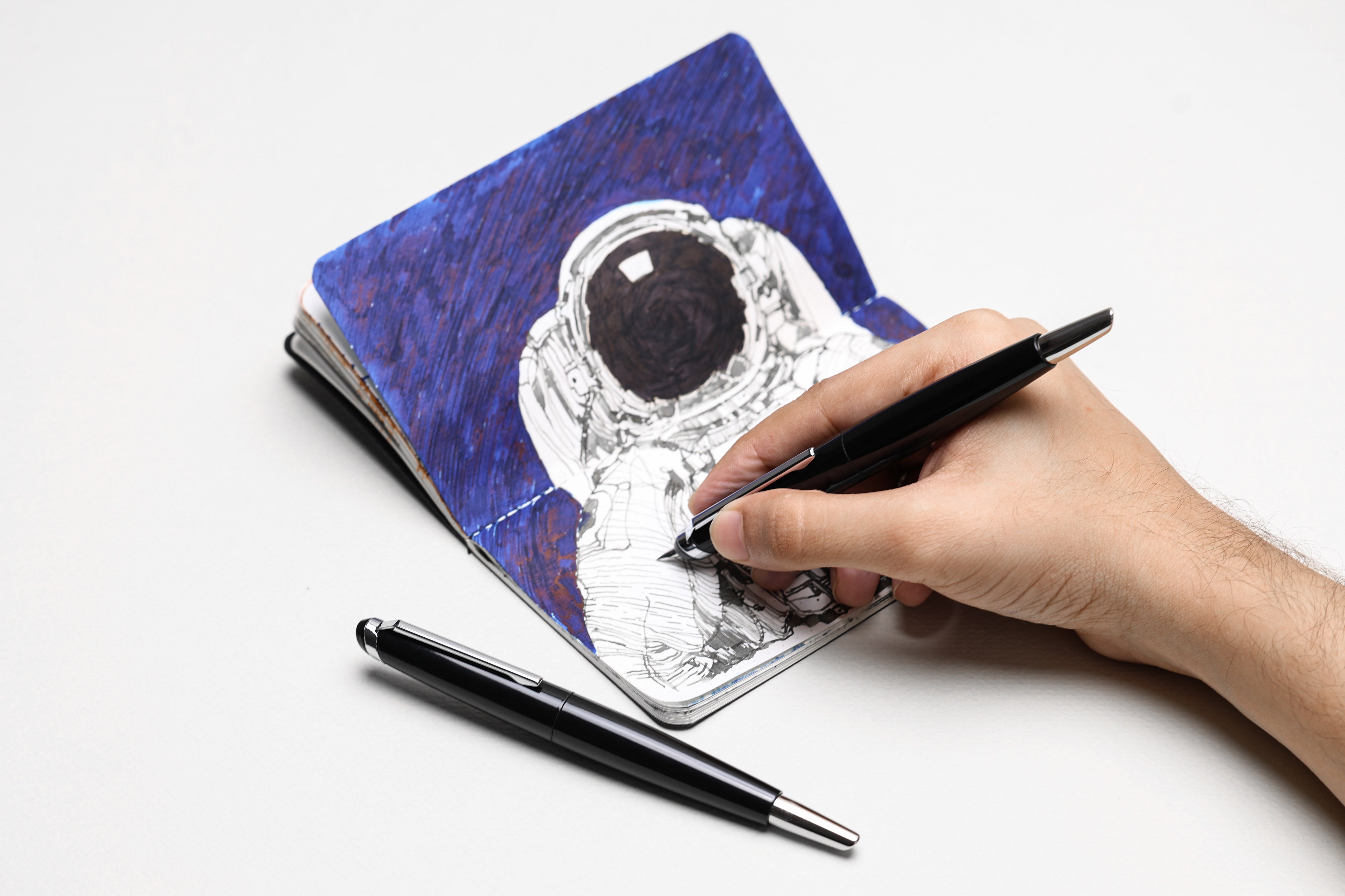 Endless Phantom Retractable Fountain Pen – Endless Stationery