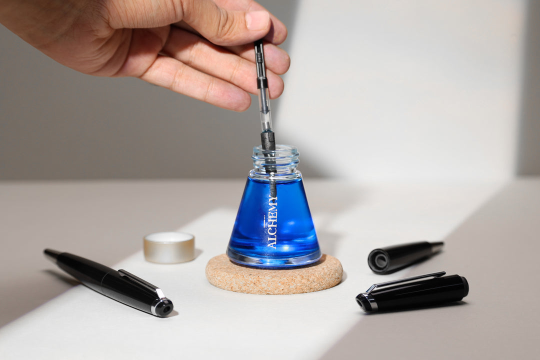 Endless Phantom Retractable Fountain Pen - Clear Chrome